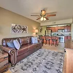 South Sedona Condo With Pool Access - Walk To Shops!