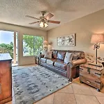 South Sedona Condo With Pool Access - Walk To Shops!
